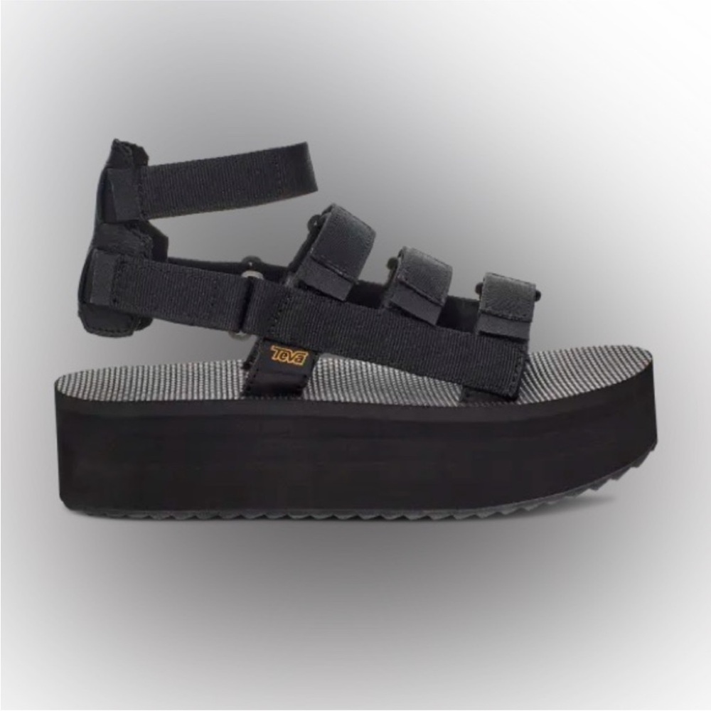 Teva Black Flatform Mevia Platform Gladiator Sandals Women's Sz 10
BRAND NEW !